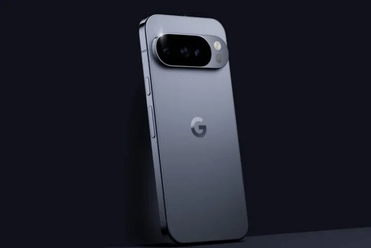 Google Pixel 10 : Google met fin aux rumeurs, design officiel et premiers accessoires