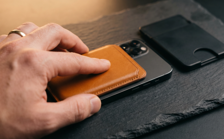 MagSafe Wallet : le portefeuille magnétique Apple vaut-il vraiment ses 65 € ?