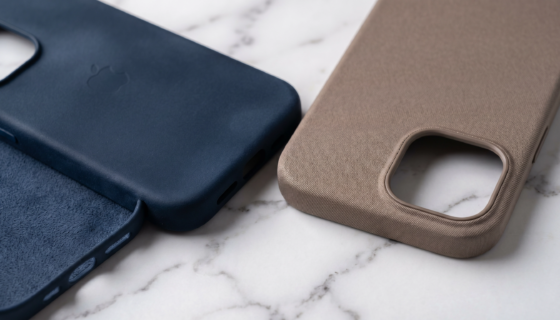 Coque Apple silicone vs FineWoven : que valent les coques officielles à 59 € ?